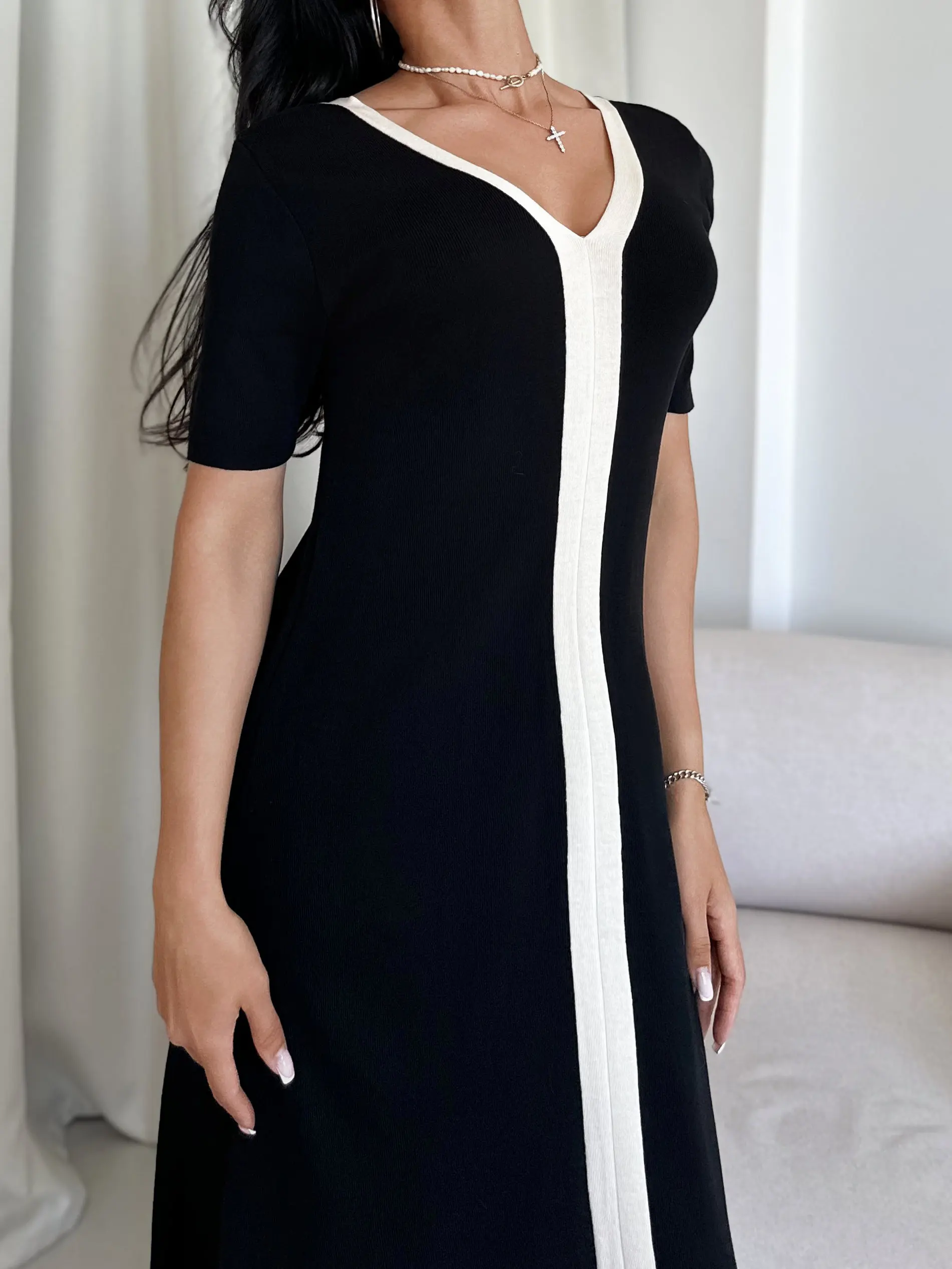 Sexy Bodycon Knit Maxi Dress Black White Short Sleeve Knitted Dresses Woman Korean Elegant Long Summer Dresses For Women 2024