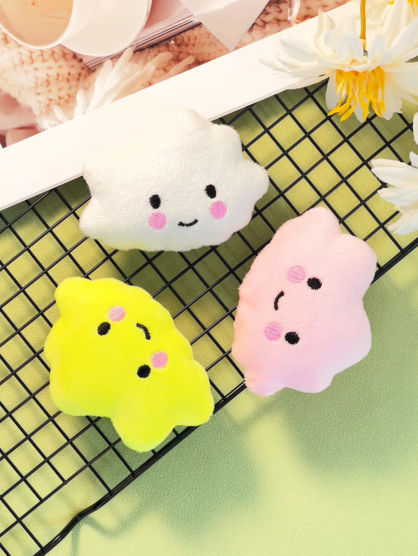 3 cute cartoon little cloud pet plush toys to relieve boredom accompanied by a voice called play pet toys