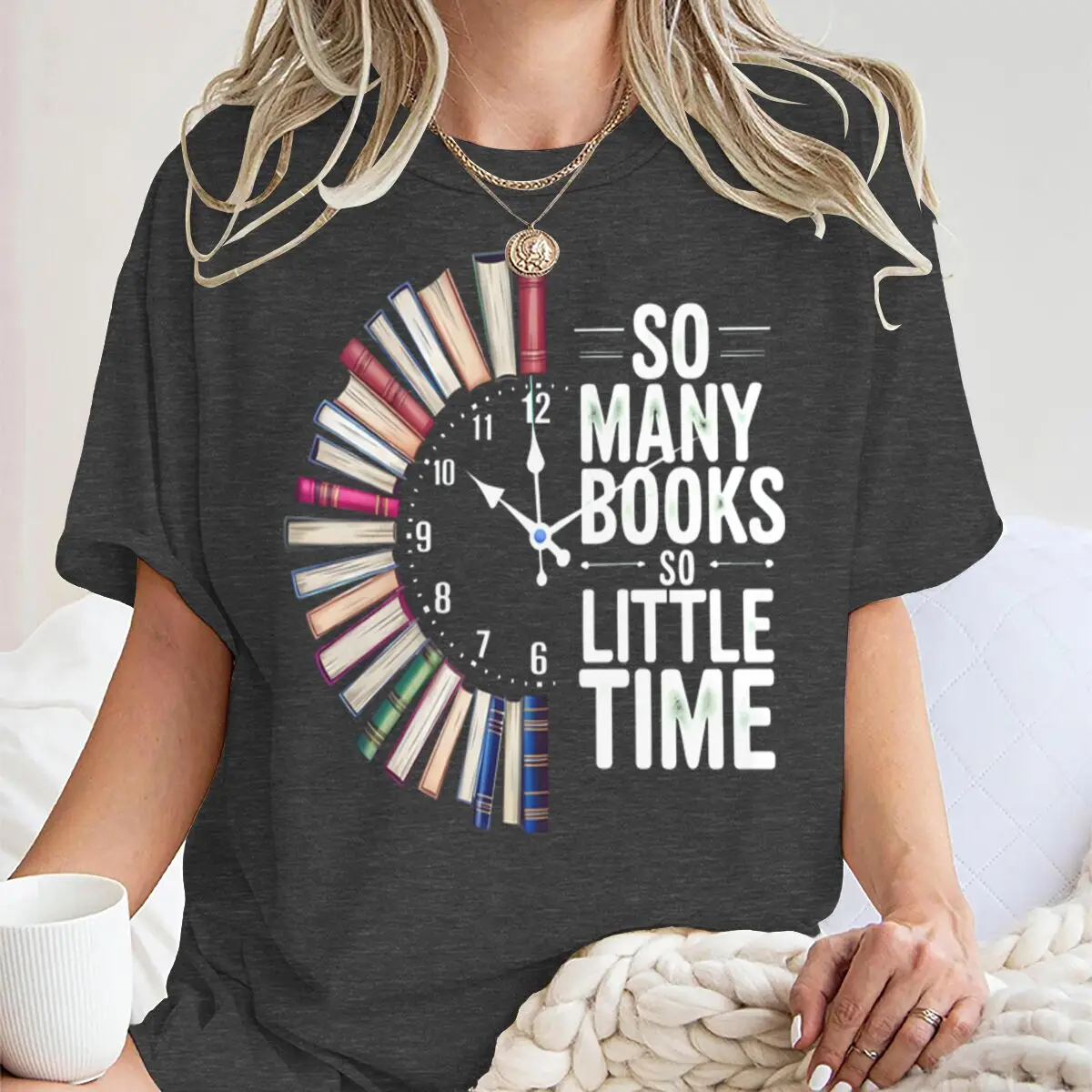 So Many Books Little Time T Shirt Funny Book Lover Vintage Short Sleeve Streetwear Graphic Top for Everyday Wear for Women Men