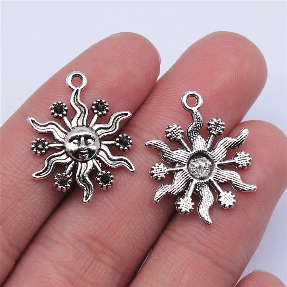 20 pcs / lot Sun Pendant Charms Warna Perak Antik Sun Charms Jewelry DIY Sun Charms Untuk Pembuatan Gelang