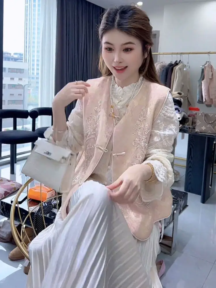 New Chinese Style Embroidered Button Vest Women's Spring 2026 Short Collarless Jacket Lightweight Luxury Top City Walk