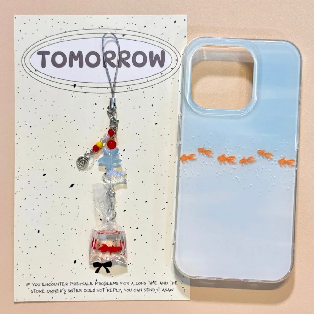 Funda de teléfono para iPhone 16 15 14 13 12 11 X XR XS Pro Max Plus nueva funda protectora con estampado de pez dorado azul manchado INS con colgante