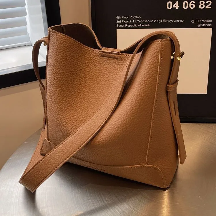 

Women Shoulder Bags PU Leather Crossbody Bags For female Bucket Bags Lady Handbags With Wide Belt Travel Handbags Large capacity