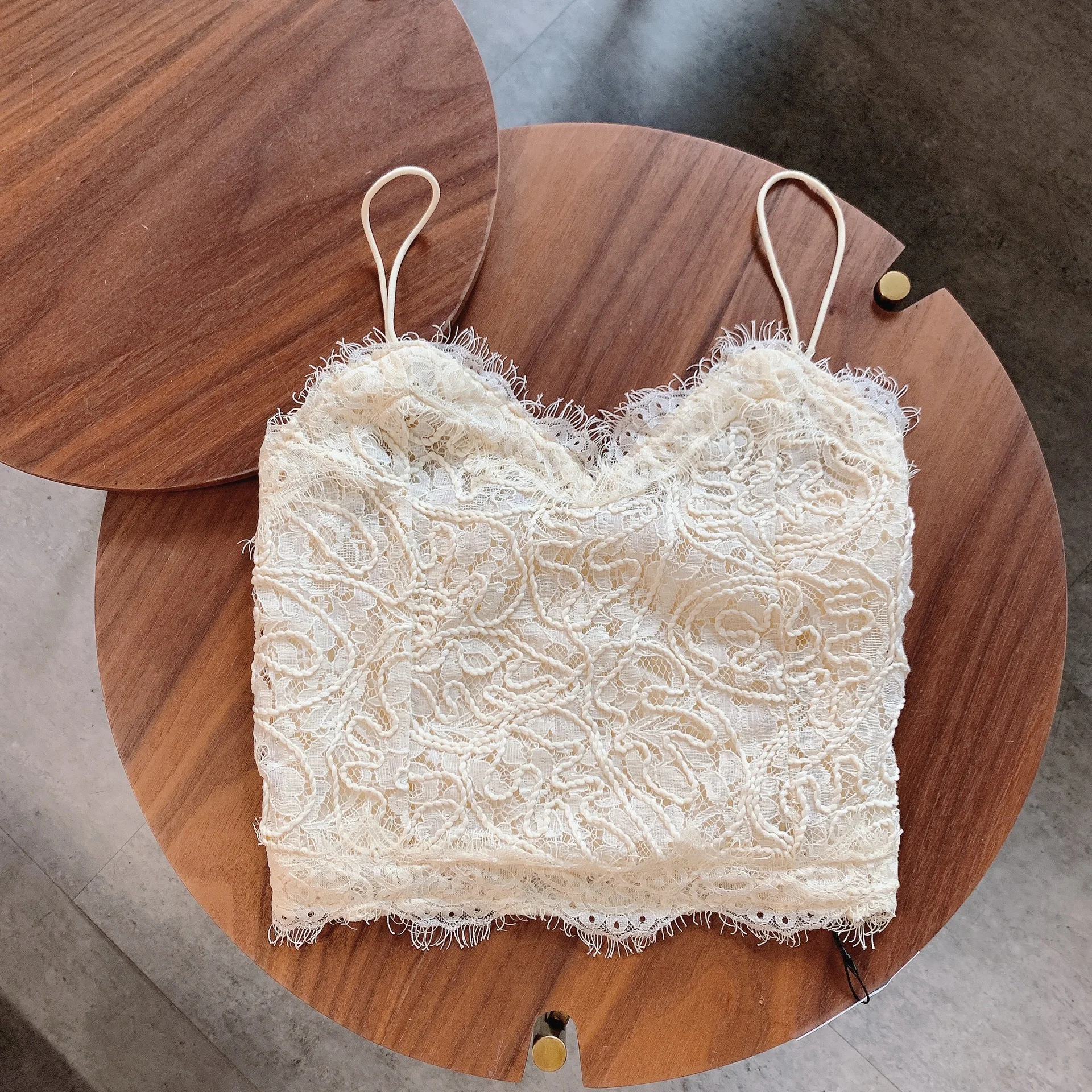 2023 Vintage Lace White Camisole Women's Summer Slim Fit Short Sexy Tops Female New Sleevess Y2k Solid Sweet All-Match Camisole