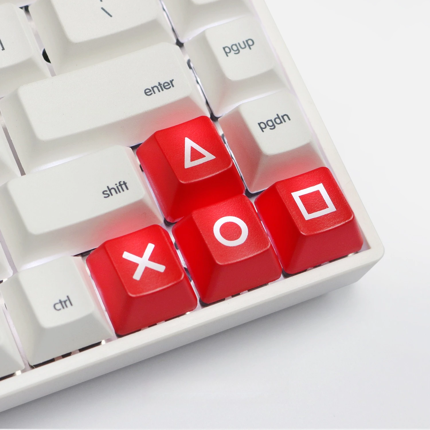 

4pcs directional keys mechanical keyboard personalized translucent keycaps r1 height keycaps red and black