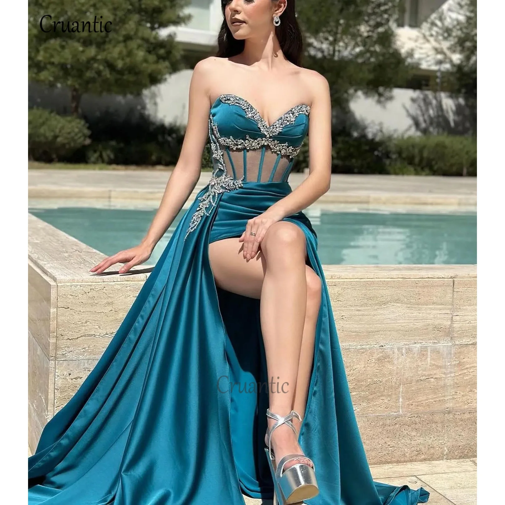 فساتين حفلات من الساتان الفاخر للنساء مثير الوهم بدون حمالات كريستال فتحة جانبية فستان طويل للحفلات الراقصة فساتين سهرة رسمية مخصصة