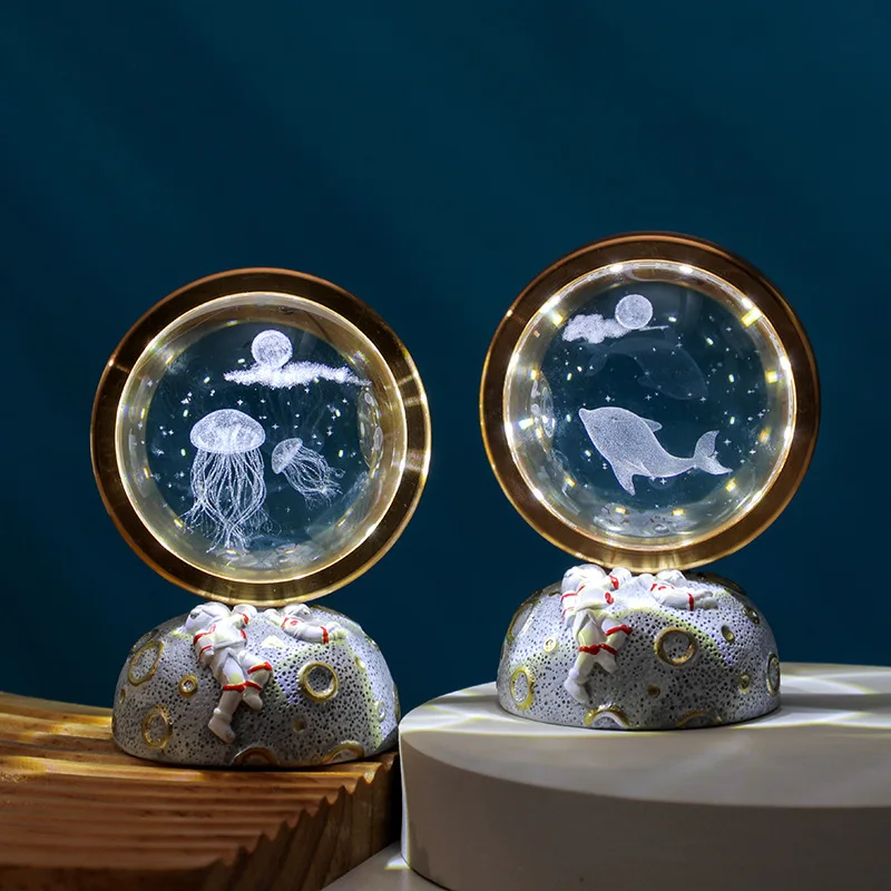 Creative Starry Sky Glass Ball Astronaut Glowing Night Light Desktop Ornament Birthday Gift Student Present