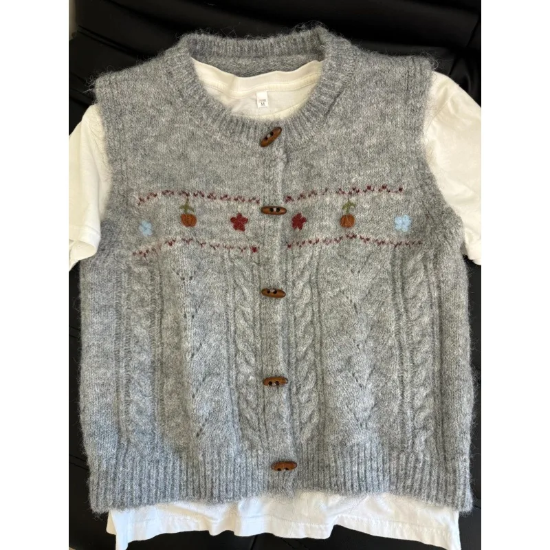 Retro Jacquard Knitted Vest Women Autumn Winter Overlap Sweet Waistcoat Tops 2025 Fashion Sleeveless Sweater Cardigan