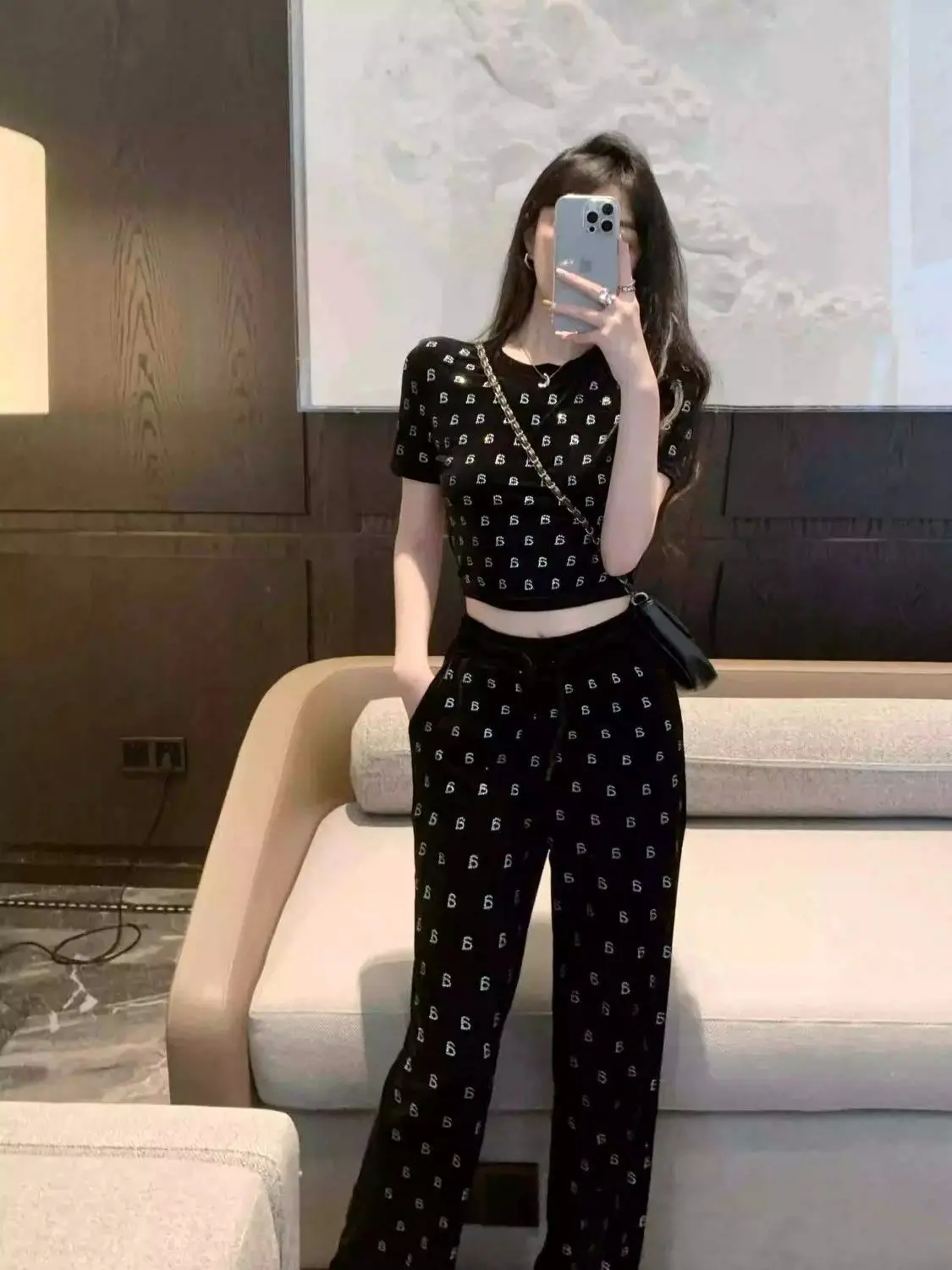 Hong Kong style popular black velvet set for women\'s summer new straight pants casual printed short sleeved top two-piece set