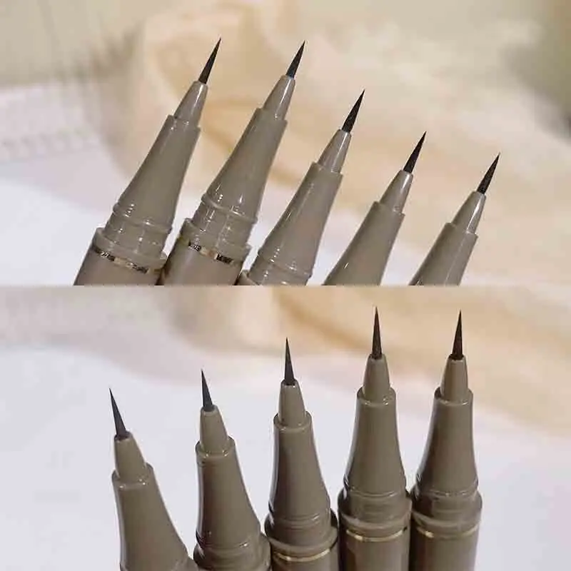 슬림 아이라이너는 방수, 땀 방지, 오래 지속되며 번지지 않습니다. 초보자용 갈색 아이라이너 리퀴드 펜 여성용 아이섀도우