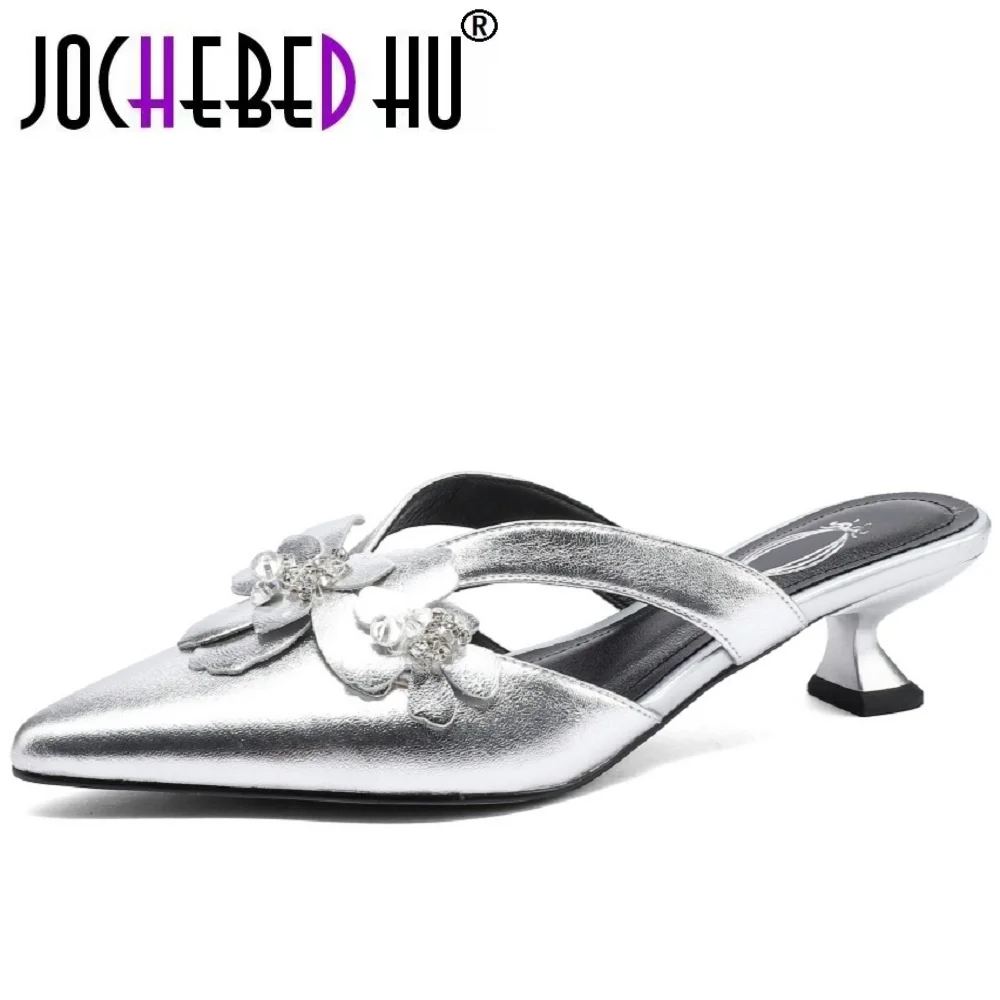 

【JOCHEBED HU】Новые женские тапочки ручной работы из натуральной кожи на среднем каблуке, элегантные женские туфли с острым носком для банкета и вечеринки, выпускного вечера, размеры 34–43