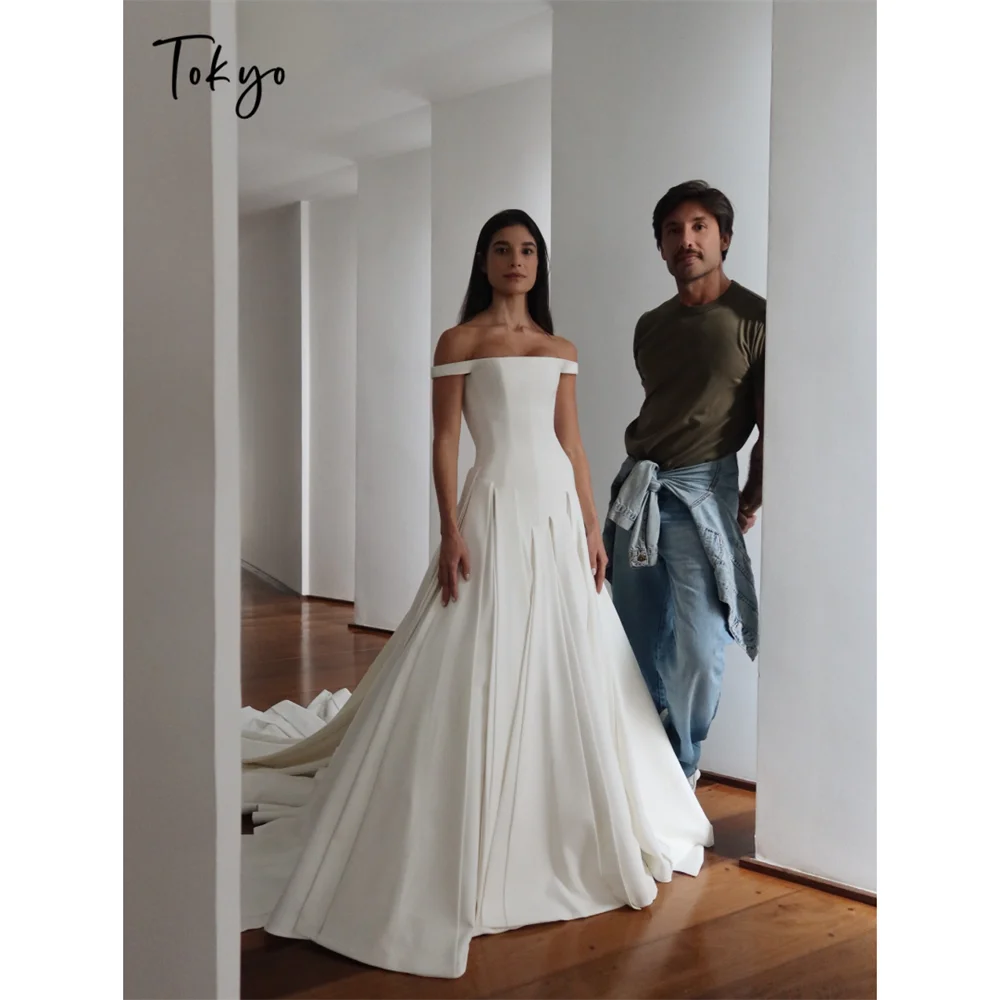 Tokyo Off Shoulder Structured Wedding Dress Minimalist Elegant Bridal Gown Pleated A-line Modern Chic Civil Ceremony Ball Gown