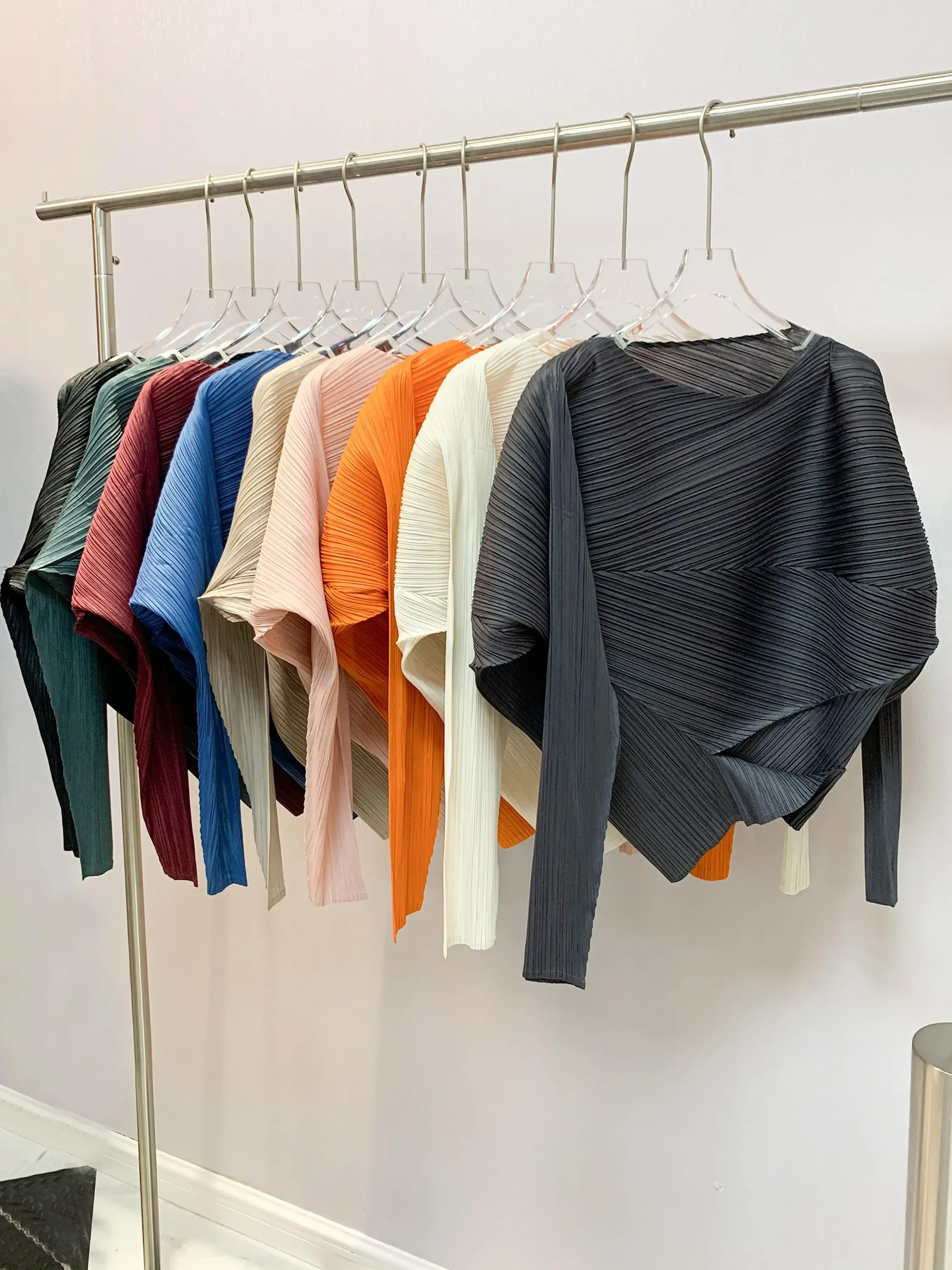 

Miyake Fashion Versatile Solid Colour Placket Pleated Top Design 2025 Spring and Summer New Casual Comfortable Loose Shirt
