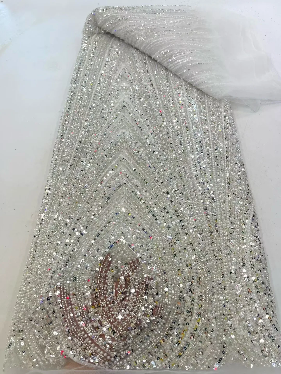 독특하고 고급스러운 최신 유행 디자인 원단 수제 자수 - Embroidery Unique Design 리뷰 및 가격