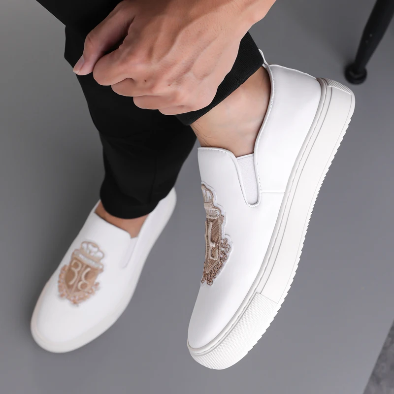 

Men Shoes Loafers Flat Comfortable Breathable Fashionable and Casual Men Shoes