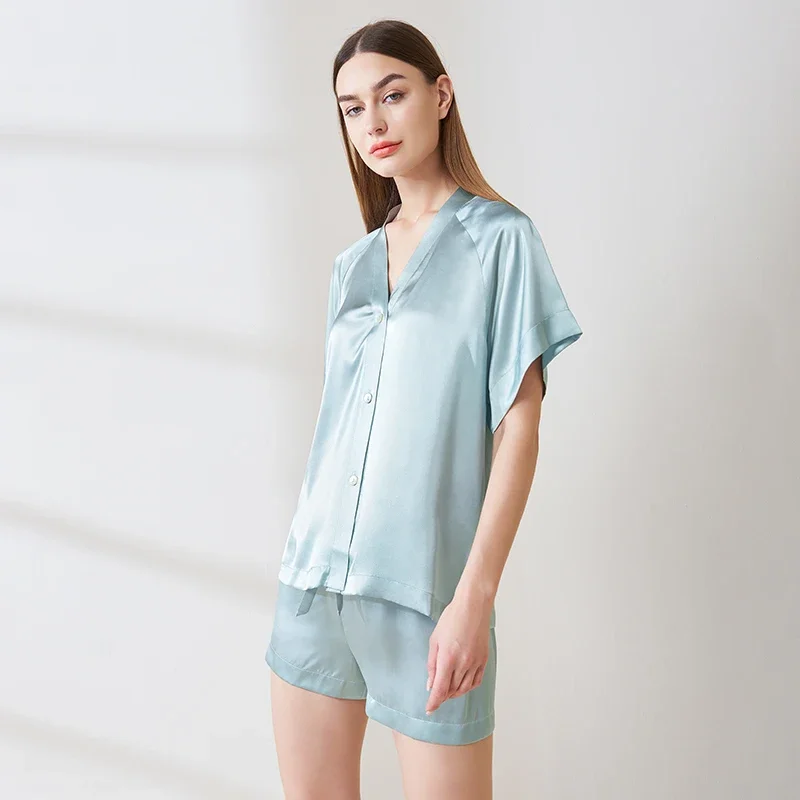 19 مللي متر الحرير التوت الحقيقي المرأة الصيف قصيرة الأكمام السراويل بيجامة دعوى بلون الخامس الرقبة سترة التلبيب المتسكعون بيجامة غير رسمية