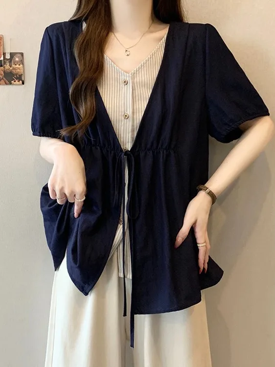 

plus Size Women's College Style Patchwork Stripe Denim Shirt Summer New Design Trendy False Two-Piece Top Korean Version Slim...