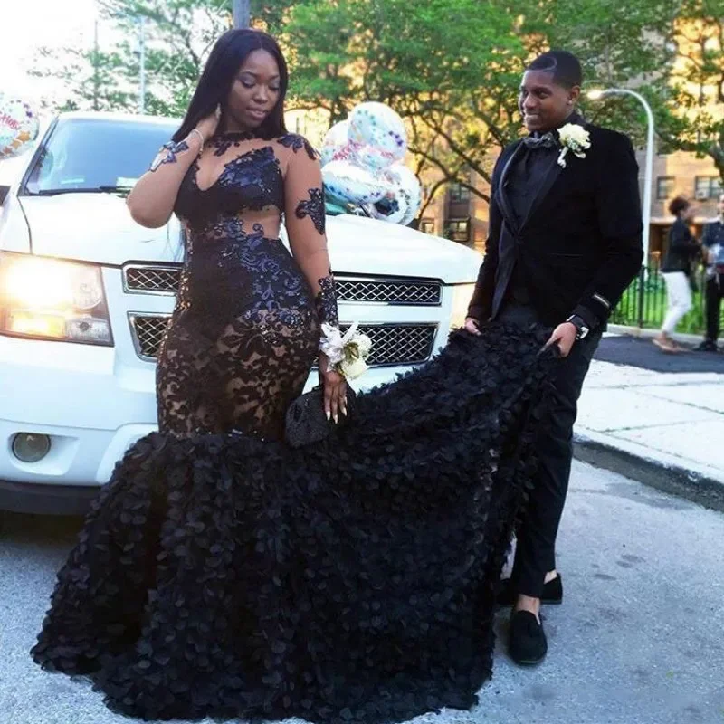 

Sheer Long Sleeves Lace Appliques Mermaid Evening Gowns See Through Sweep Train South African Women Black Plus Size Prom Dresse