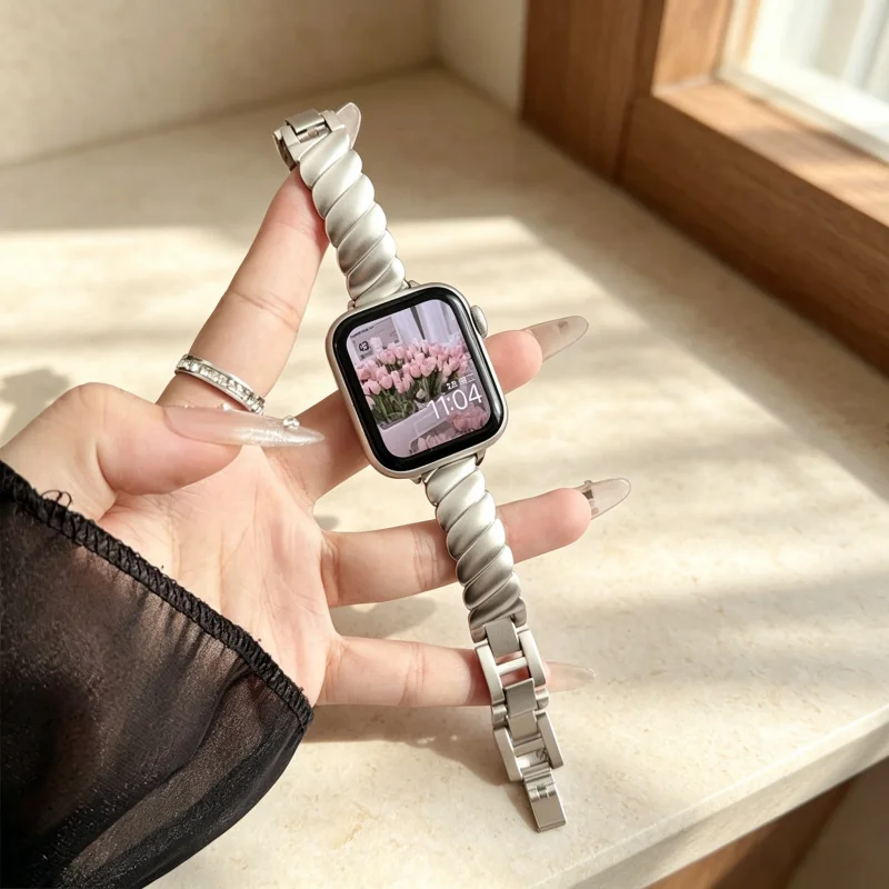 Diamond studded metal bracelet strap suitable for Apple iWatch strap 38mm 40mm 41mm 42mm 44mm 45mm 49mm fashionable strap