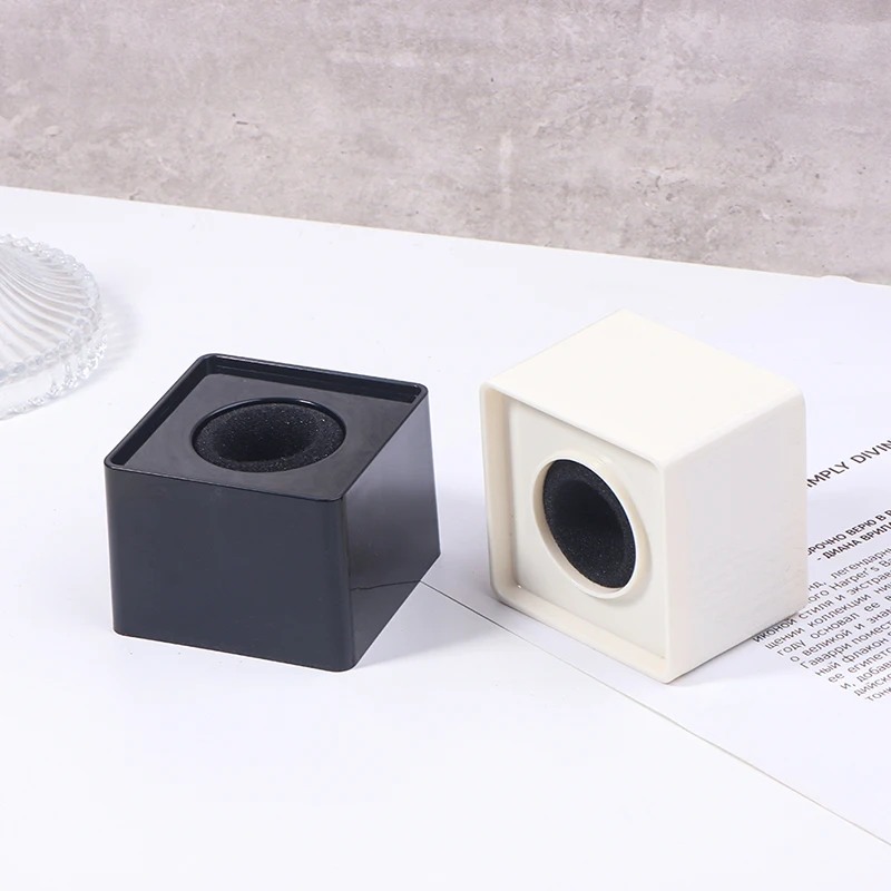 1Pc microfono quadrato bandiera Mic Station Cube Interview Square Box Holder Reporter Decor Flags notizie accessori quadrati