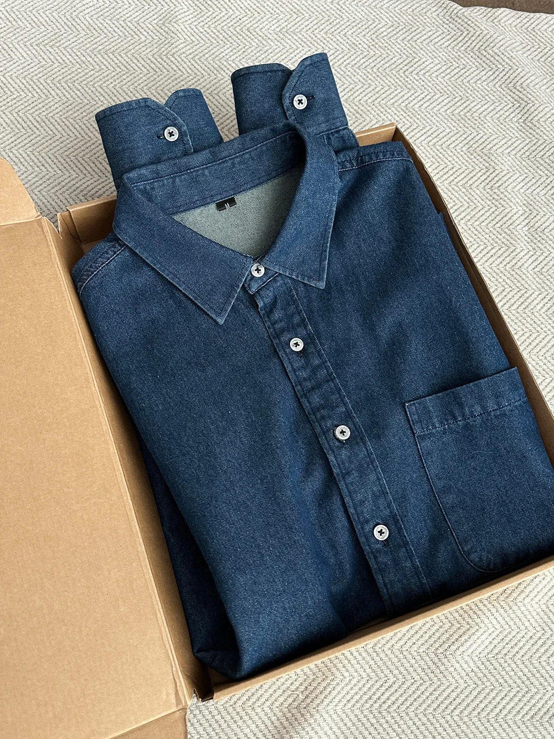 

Retro Korean Style Long Sleeve Denim Shirt for Men Autumn College Style Layering Workwear Jacket Cleanfit Loose Fit Youth Trend