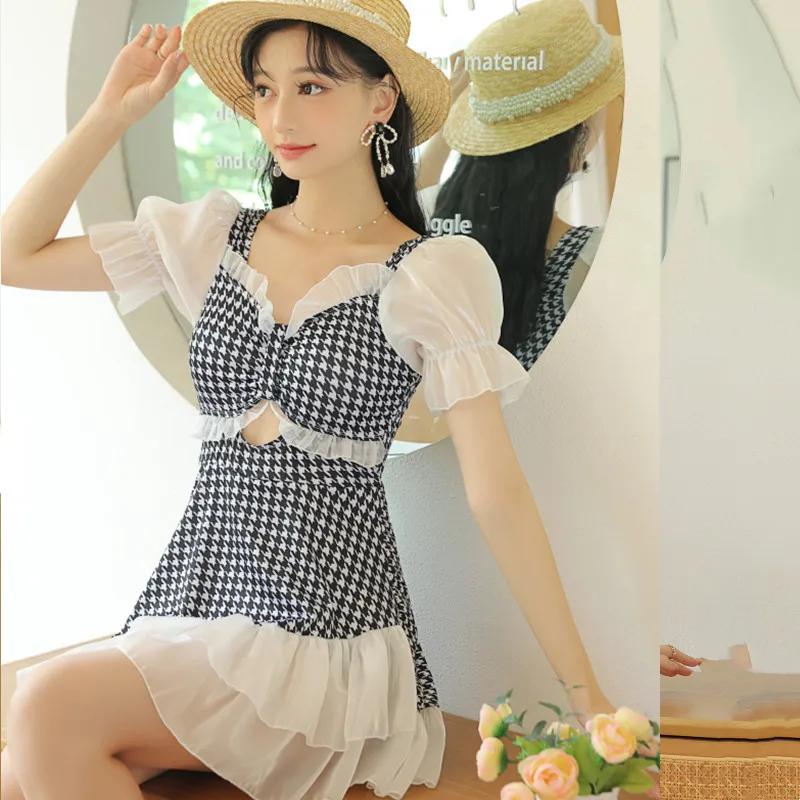 Swimwear Women Summer New Fashion One-Piece Conservative Belly Cover Thin South Korean Princess Fan Ins Style Skirt Swimsuit