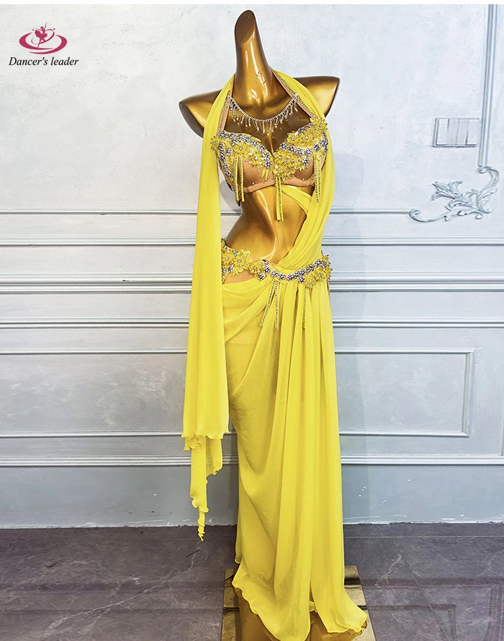 زي الرقص الشرقي حجر الراين الإناث الكبار الراقية معلقة الرقبة الجوف شق تنورة طويلة أداء السامبا فستان فلاش عالية