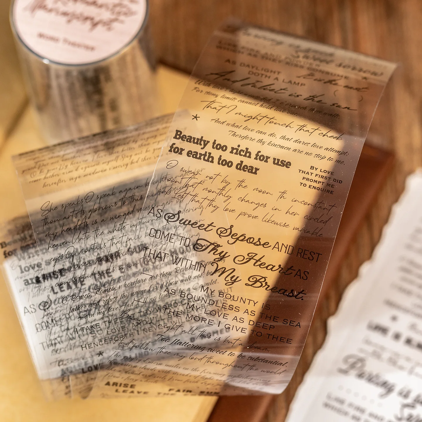 

Набор из 4 декоративных клейких лент: японские стикеры для скрапбукинга, творчества и декора (1 лот)