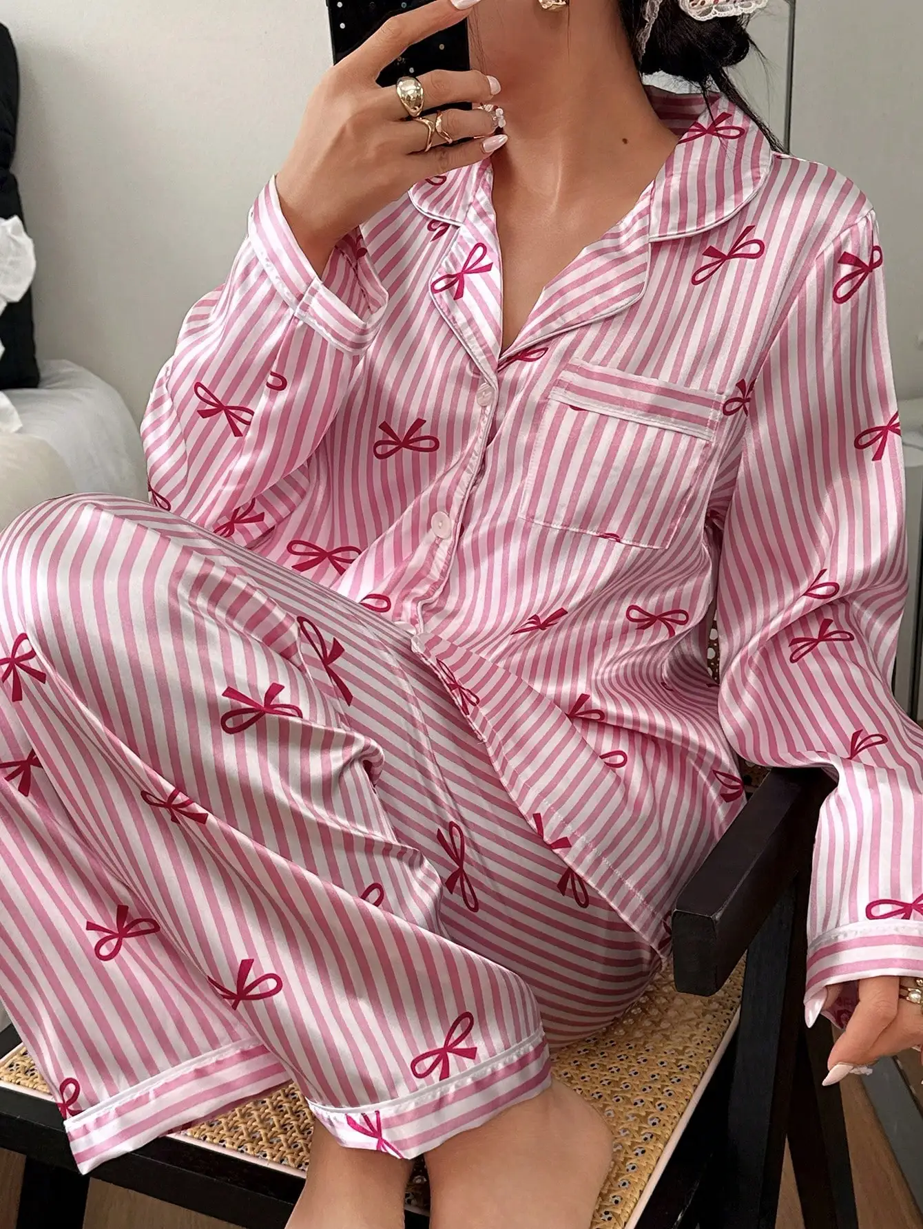 

Women's Pink & White Striped Bow Print Long Sleeve Pajama Set with Collar