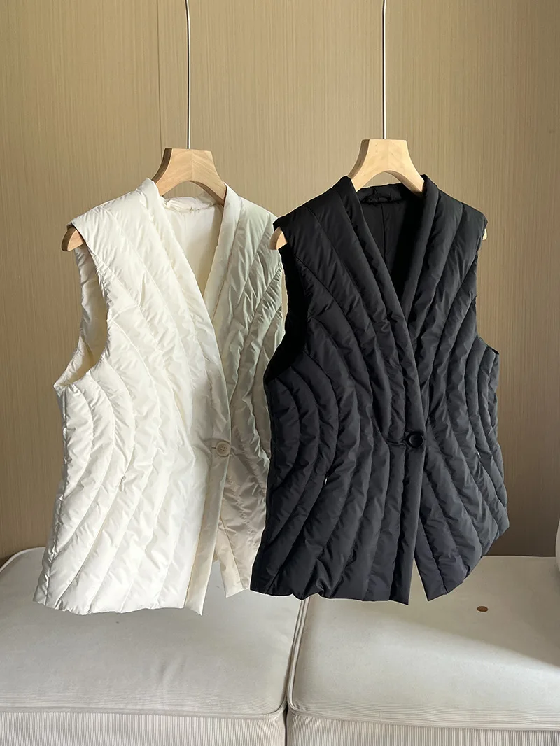 

Autumn Winter V Neck White Duck Down Sleeveless Vest Female Warm Lace Up Quilted Waistcoat Coat Knitted Splicing Down Vest Women