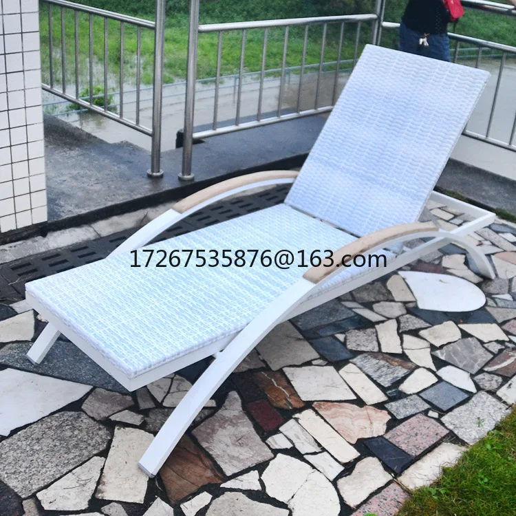 

Outdoor leisure furniture Antique rattan chairs, outdoor balcony courtyard rattan reclining bamboo rattan tables and chairs