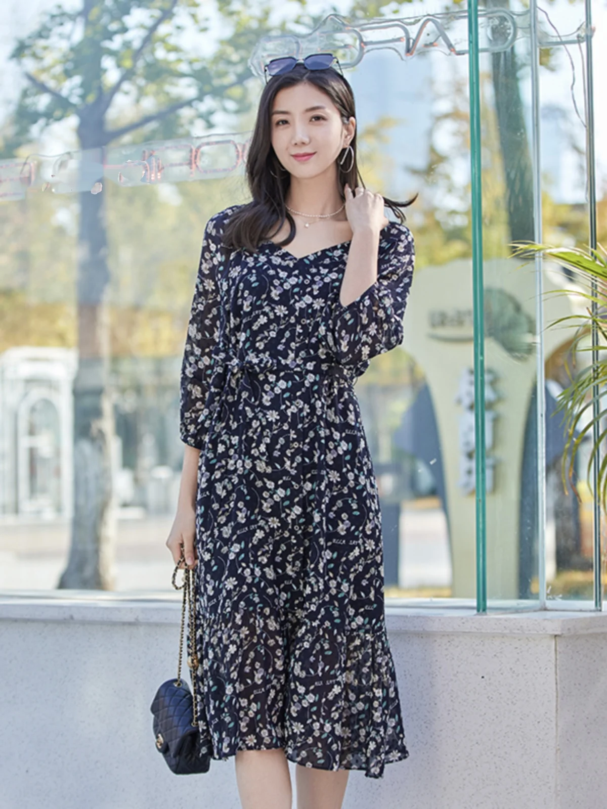 

Новая женская длинная юбка из шифона с цветочным принтом и воротником с бриллиантовой отделкой, плиссированная, с завышенной талией, для офиса и повседневной носки, весна-лето