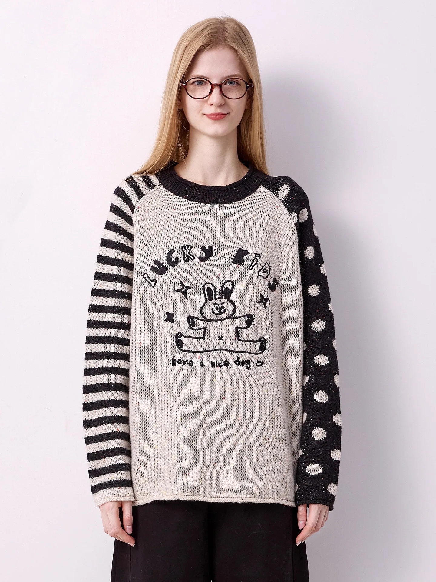 

Асимметричный свободный свитер с мультяшным кроликом, вязаный, с длинными рукавами, круглым вырезом, в стиле клубного свитера, милый топ