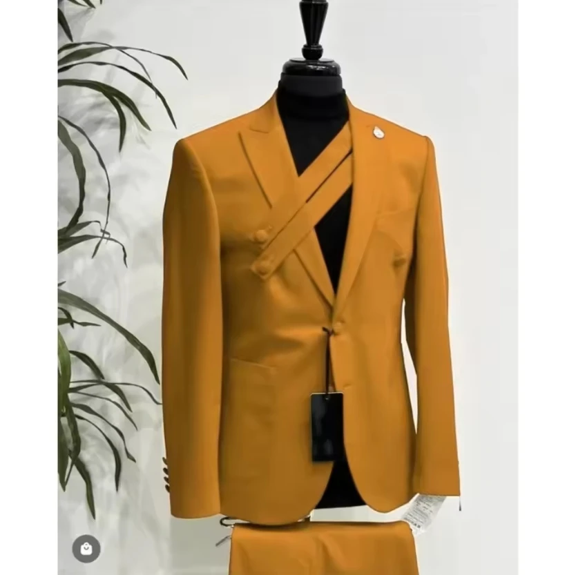 ชุดสูทผู้ชายดีไซน์ล่าสุด พร้อมเข็มขัดคาดอก ทรงเข้ารูป 2 ชิ้น ปกแหลม ชุดเจ้าบ่าวงานแต่งงาน ชุดลำลองผู้ชาย ชุดทักซิโด้สำหรับงานพรอม เสื้อเบลเซอร์และกางเกง