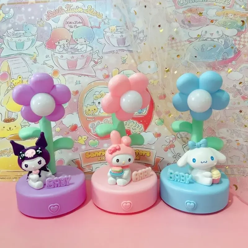 Sanrio lindo luz nocturna de dibujos animados Kawaii creativo DIY lámpara de escritorio adornos decorativos regalo my melody periféricos de animé al por mayor