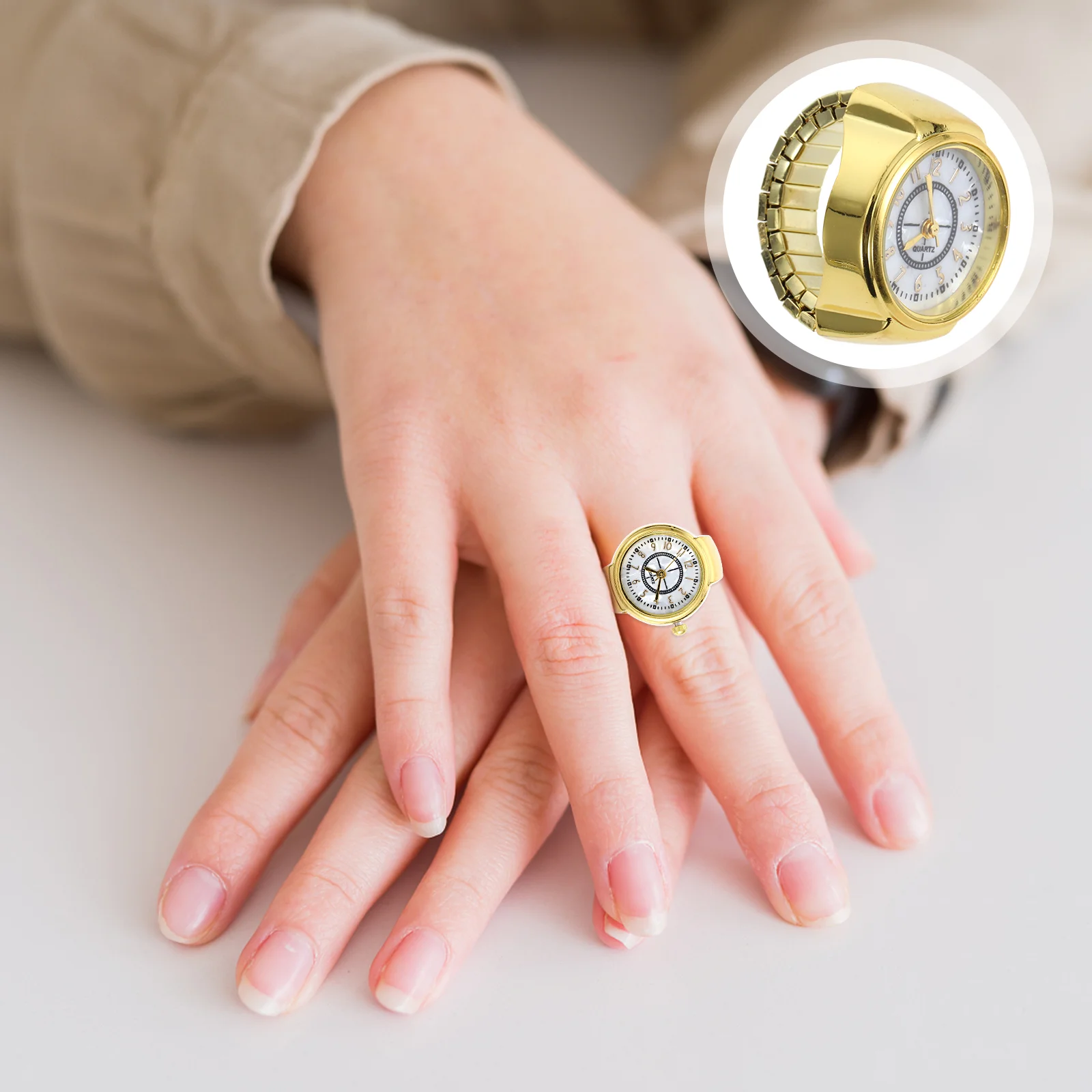 

1pc Stylish Finger Watch Fashionable Mini Ring Quartz Watch Jewelry for Women Men (Golden) ring watch