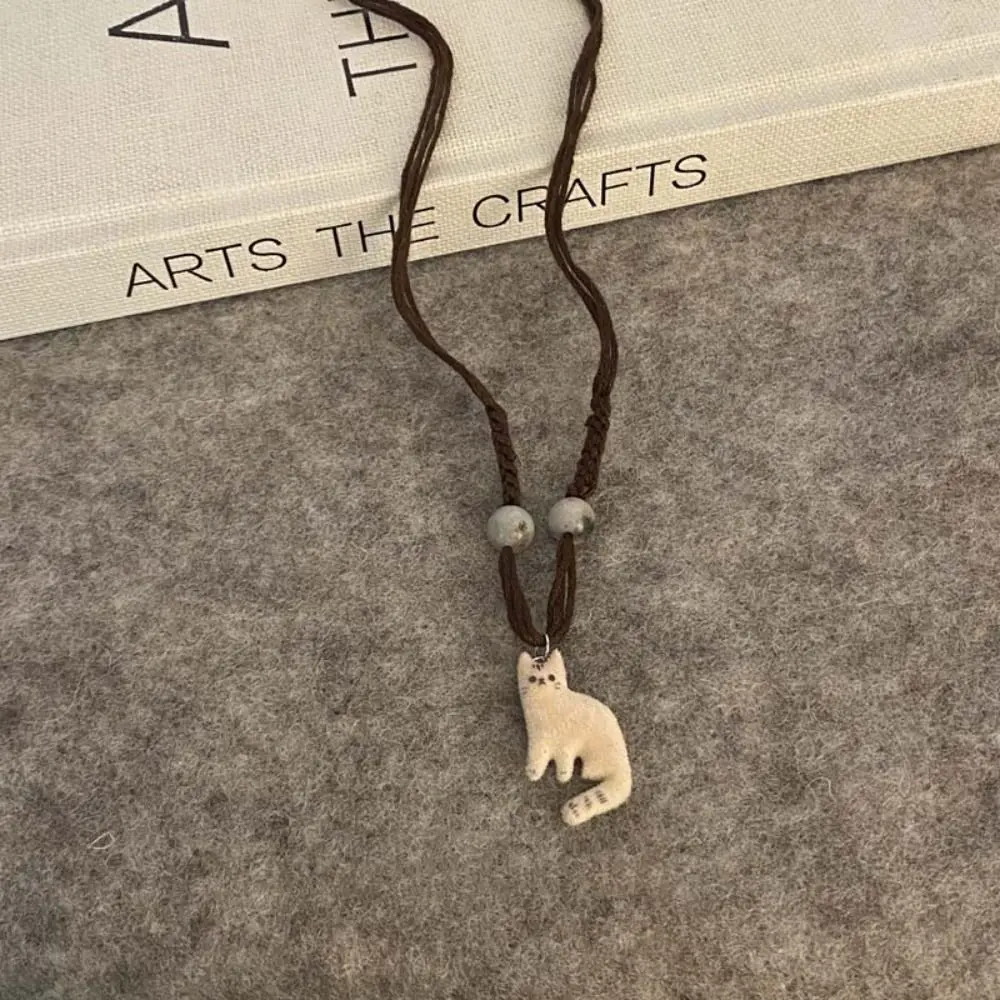 Korean Style Retro Cat Necklace Minority Design Charms Beaded Necklace Jewelry Accessories Small Ornament Clavicle Chain
