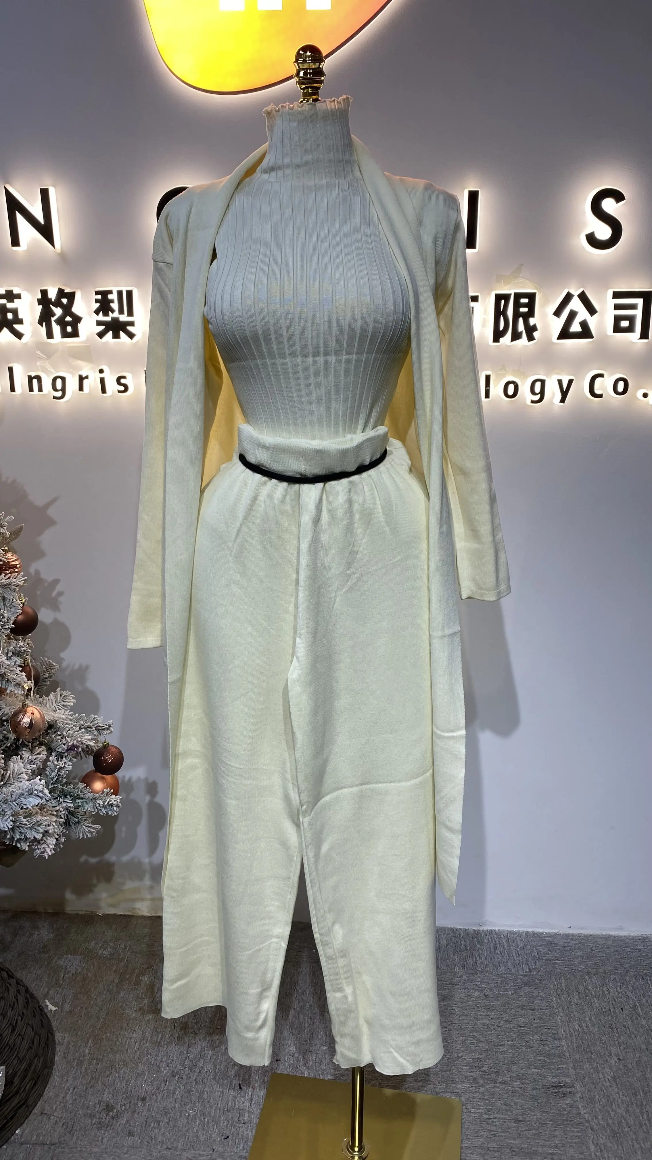 Long, loose-fitting, casual style for autumn and winter, solid color, collarless, elegant and simple design for women.-GZXX299