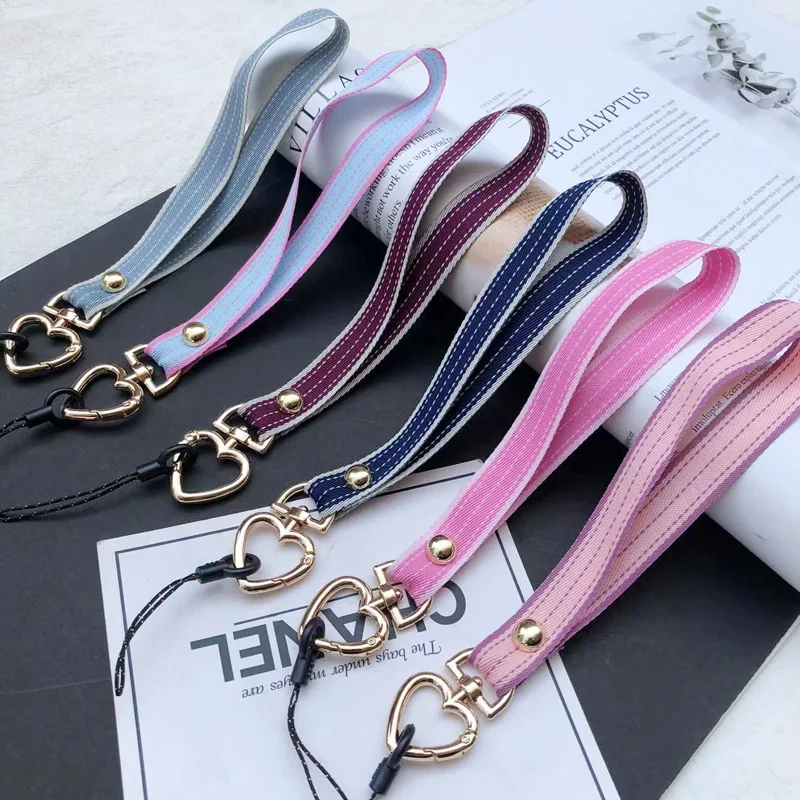 Short Strap Metal Heart Clip Lanyard Mobile Phone Straps for IPhone Samsung Huawei Key Chain Wrist Straps Hanging Rope Ornaments