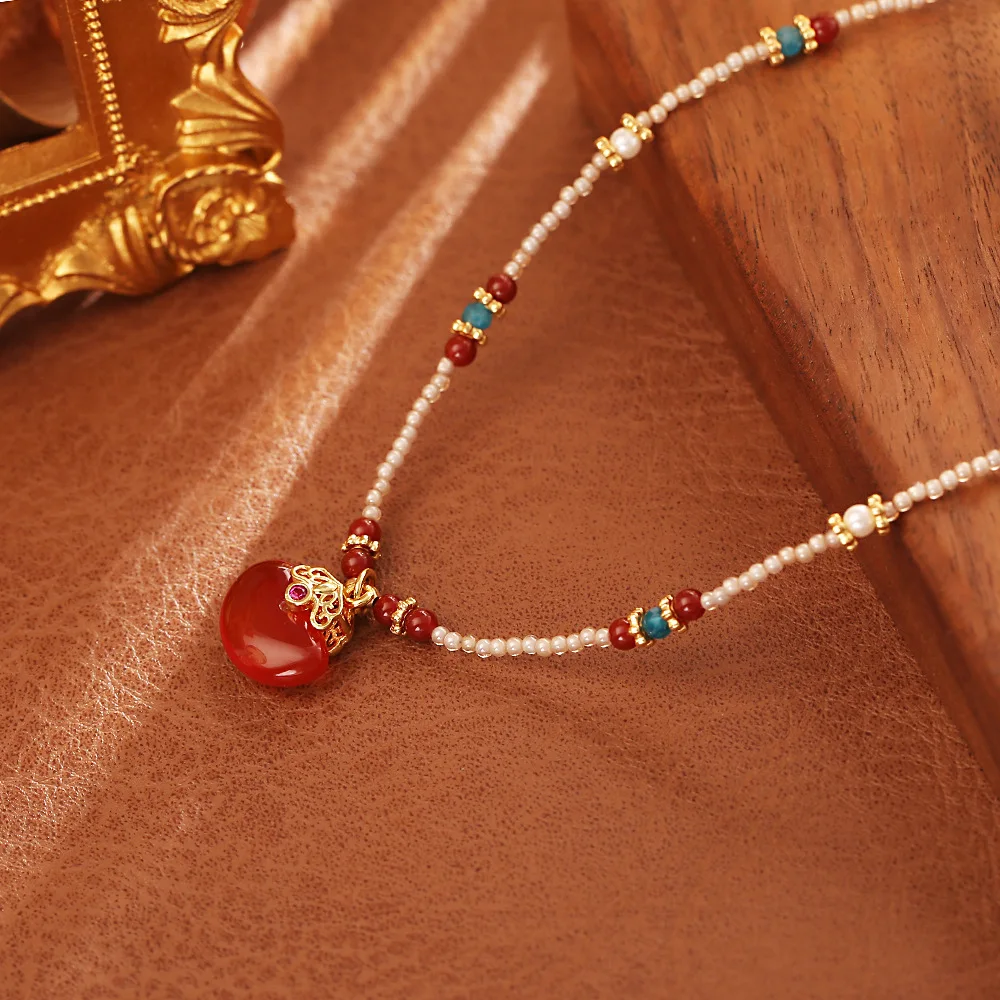 New Chinese Style Natural Red Agate Acacia Bean Pendant Necklace Pearl Beaded Real Gold Plated Elegant Vintage Choker For Women