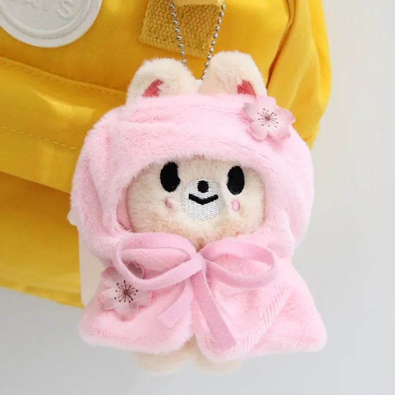 Neues Skzoo Niedliches Spielzeugset im Sakura-Thema mit Umhang, Schal, Verkleidungsfigur, Tasche, Schlüsselanhänger, Dekorativer Kawaii Plüschpuppen-Zubehör-Geschenk – Detail 17