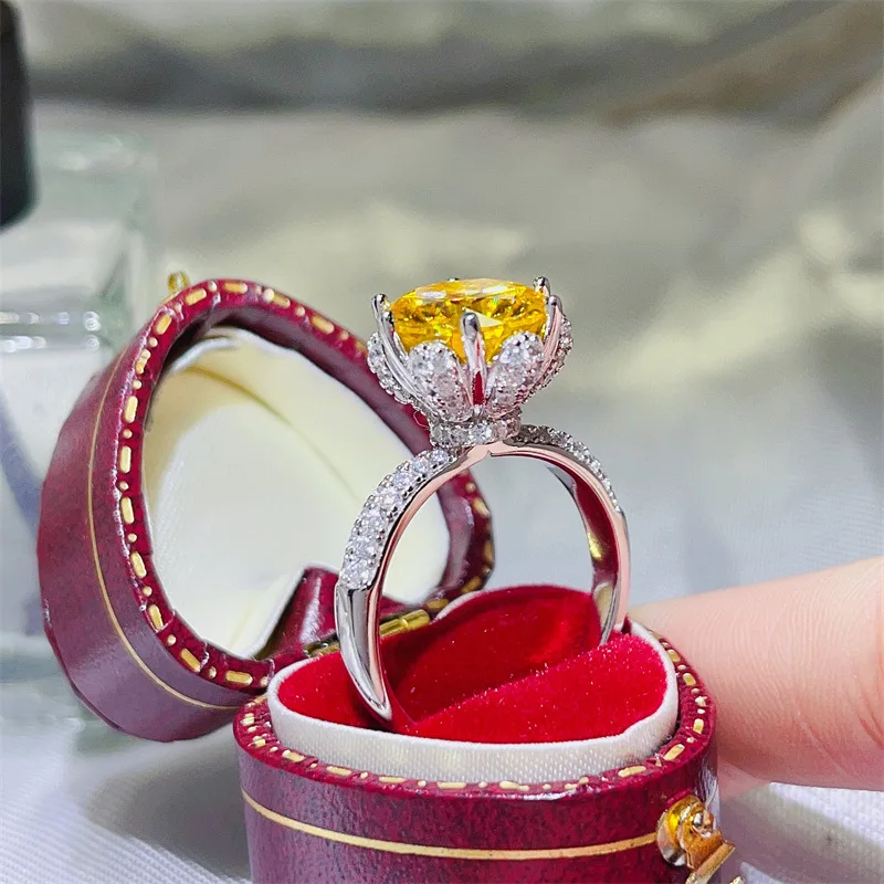 Flower 1/2/3/5Ct Yellow Moissanite Diamond Ring 925 Sterling Silver Party Wedding Band Rings for Women Bridal Engagement Jewelry