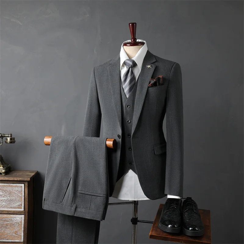 Men's three piece casual business groom suit175