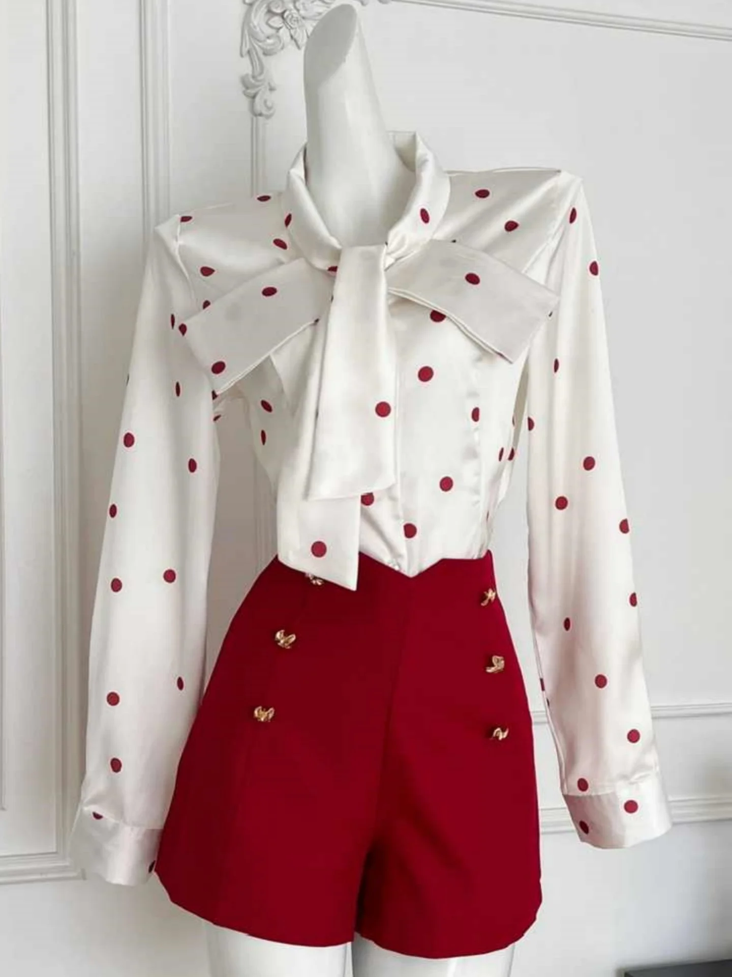 

Sweet Sle Polka Dot irt And High Waist orts Женский модный комплект из двух предметов Ранняя осень Новые брюки с высокой талией T...