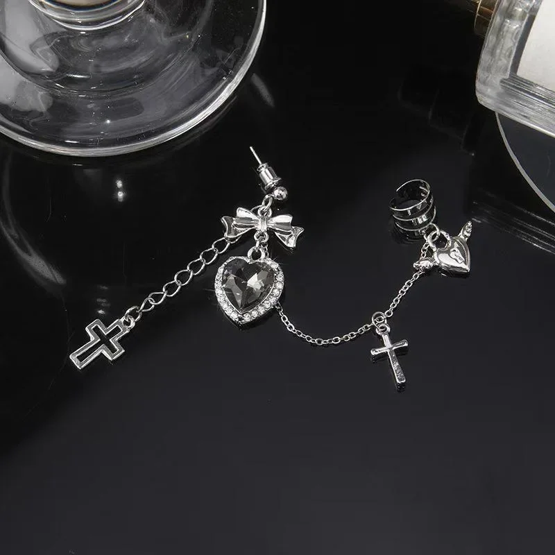 Punk Vintage Metal Cross Chain Black Crystal Heart Earrings Women Personalized Hip Hop One Piece Ear Bone Clips Party Jewelry