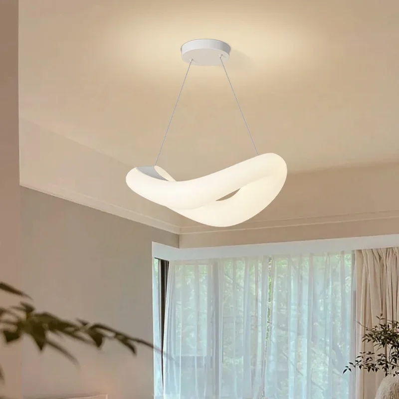 

Cream Style Modern Simple Affordable Luxury Bedroom Lamp Creative Eye Protection Princess Room Children Chandelier LED Light