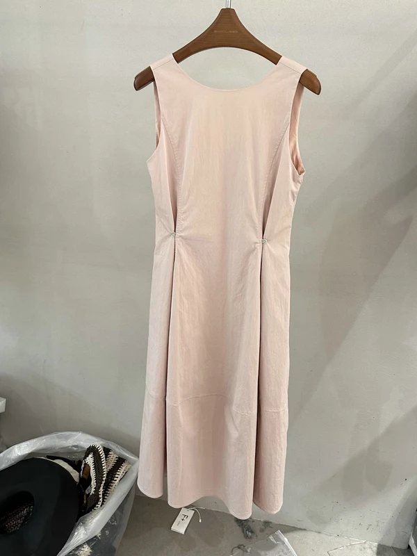 

Elegant Sleeveless Vest Dress Waist-Cinching Pleated Commute Date Long Skirt Women's Fashion French Style H-Shape Nylon Cotto...