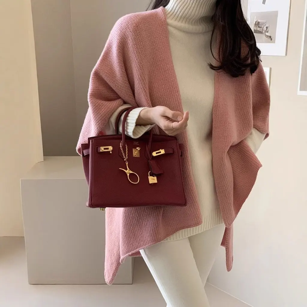 

Women's Casual Knitted Shawl Coat South Korea East Gate Lazy Style Elegant Sweater Cardigan Cape Travel Friendly