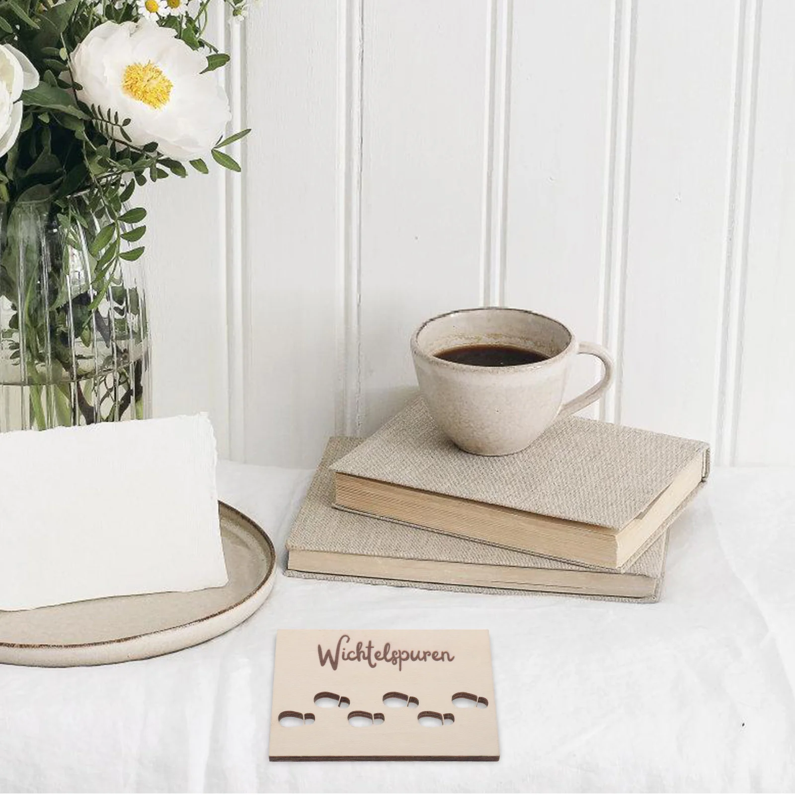 

Reusable Gnome Footprint Wooden Stencil Mini Boot Design Holiday Craft Template Window Wall Painting Xmas Decoration DIY Home