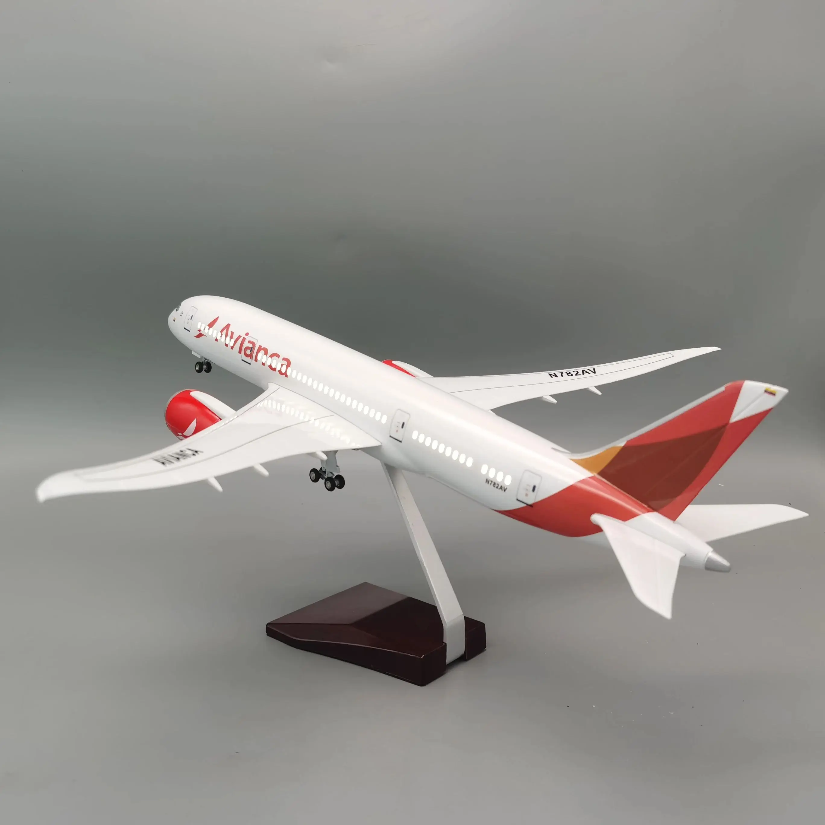 1:130 scale 787 Jetliner Columbia B787 aircraft Model W Light and wheel cast resin aircraft collection display gift